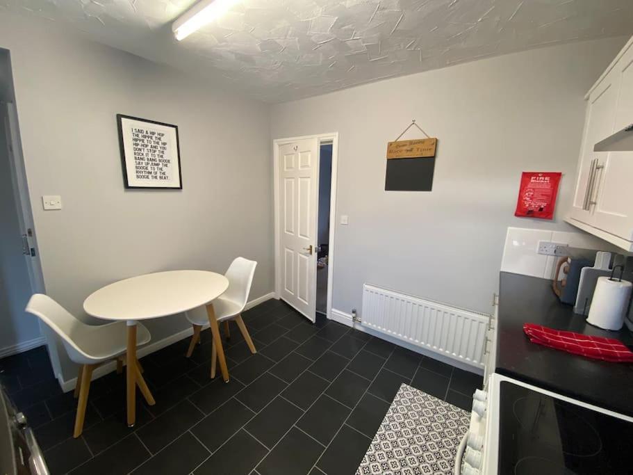 Seaside 2 Bed Townhouse, Near Cleethorpes Station Villa ภายนอก รูปภาพ